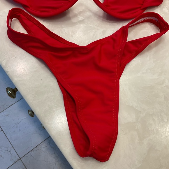 Bikini Two Piece, Red, Size M, NWOT, Removable Top Insert - Picture 8 of 16